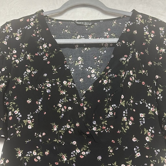 SHEIN Women’s Floral Ruffle Mini Dress Size Small - Picture 2 of 8